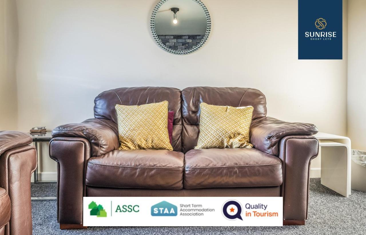 The Law, Has 4 Rooms With Tvs, 2 Bathrooms, Central, Free Parking, Fully Equipped, Contractor And Trades Favourite, 5 Mins To Centre - Long Stays, Invoice And Reduced Price Are Only Via Sunrise Short Lets Dundee Exterior foto